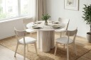 Juno spisegruppe 110 cm rund hvitlasert med 4 Amelia spisestoler med pute   Hvitlasert/Beige