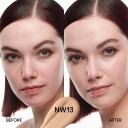 MAC Studio Radiance Serum-Powered Foundation 30 ml NW13 - Fuktighetsgivende Makeup med Glød