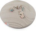 Done by Deer ™ lekebue med krypeteppe Lalee Sand