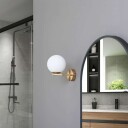Lucande vegglampe Bidolo messingfarget glass 12 cm IP44