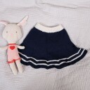 Bluum Strik Strikkesett Matros med t-skjorte og skjørt - garnpakke i Bluum Pure Eco Baby Wool