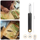 Fiskars Functional Form potetskreller fast blad Svart