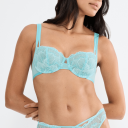 Triumph Palina Moonlight Kiss Wh   Blue   G x 80