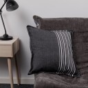 Pyntepute 45x45 cm   100% bomull   antrasittgrå med hvite striper