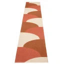 Pappelina Hill teppe Brick/Rust/Cream 70 x 360cm