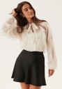 ONLY Onltaryn Ls Romantic Ruffle Blouse Wvn White XS