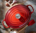 Le Creuset  Signature støpejernsgryte oval 27 cm 4,1L rød