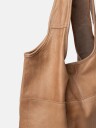 Re:Designed by Dixie Lyra Urban skulderveske i skinn Taupe