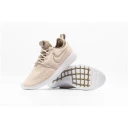 Nike Dame Sport Beige 39 EU,