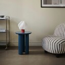 Crème Atelier Soft Serve Vanlig Bordlampe Rabarbra