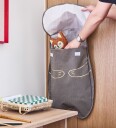 OYOY MINI Darling Bear Veggoppbevaring Khaki Green One Size