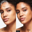 MAC Cosmetics Strobe Dewy Skin Tint Foundation Medium 4 30 ml med Hyaluronsyre og Sheasmør