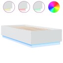  Sengeramme med LED-lys hvit 100x200 cm konstruert tre 8721012273603