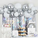 Club Green Hootyballoon Ballongbue med Streamers Hvit Sølv Metallic HBMM357