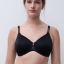 Chantelle BH EasyFeel Norah Covering Spacer Bra Svart polyester E 80 Dame