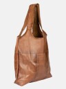 Re:Designed by Dixie Lyra Urban skulderveske i skinn Walnut