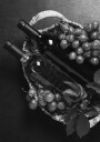 Bottles of Wine and Grapes Black and White Plakat Plakat / 50x70cm