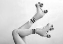 Retro Roller Skates Black and White Aesthetic Plakat Plakat / 21x30cm