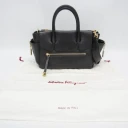 Salvatore Ferragamo Dame Svart