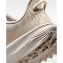 Nike Dame Sport Beige 40 EU,