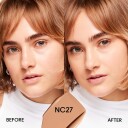 MAC Studio Fix Fluid Foundation SPF 15 NC27 30ml - Matt og Fuktighetsgivende