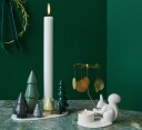 Dottir Winter Stories lysestake i porselen, 1 lys, hvit, 4,5 cm, skog