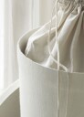 Normann Copenhagen Hide Skittentøyskurv Cream