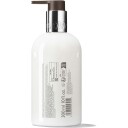 Molton Brown XMAS Red Berry Revel Hand Lotion