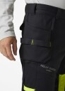 Helly Hansen Workwear Fyre Arbeidsbukse svart/Hi-Vis gul Størrelse D96, Klær