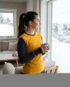 Ullundertøy Stina Ulltrøye med rund hals til dame i Gul/Lilla M