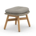 Dedon MBRACE fotskammel w/teakramme AX6 teak 0205 baltic 0141