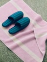 Stripe Badematte Cool Pink