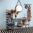 Smalt skostativ med stoffhyller – plassbesparende design
