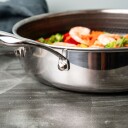 Gladkokken   Hybrid sautépanne med lokk 28