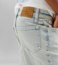 Calvin Klein Jeans   Skøyteløper   Blechout Wash Denim   Calvin Klein   10 år (140)   Jeans   Lyseblå