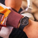 Casio Dameklokke MQ 24B 1BEF Pop Sort/Gummi Ø34.9 mm