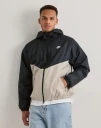 Nike M Nk Wr Lnd Jkt 26 Treningsjakker Svart