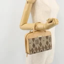 Givenchy Dame Beige