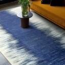 Wilton teppe   Cara hvit/mørkeblå Størrelse: 240 x 340 cm