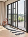 Pappelina Bob matte 70x150 cm sort vanilje