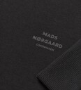 Mads Nørgaard Collegegenser   Ekkolodd   Jet Black   Mads Nørgaard   14 år (164)   Collegegenser   Svart
