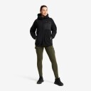 Revolutionrace Sherpa Hoodie Dame Caviar S Dame Overdeler Fleece & midlayers