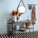 Smalt skostativ med stoffhyller – plassbesparende design