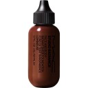 MAC Studio Radiance W8 Foundation - Vannfast, Fuktighetsgivende og Dermatologisk Testet - 50 ml
