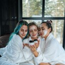 Gemology Paris Paris White Pearl Sleeping Mask